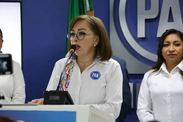 Síndicos y regidores del PAN en Hidalgo durante la presentación de su posicionamiento