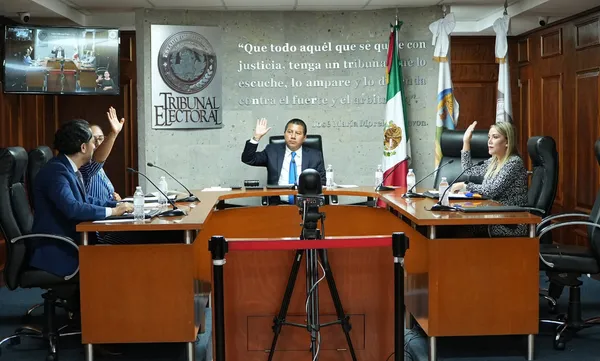 El TEEH amonestó al alcalde de Zempoala, Sinuhé Ramírez, por omitir información de un juicio ciudadano; el Gobierno Municipal afirma contar con acuses de entrega.