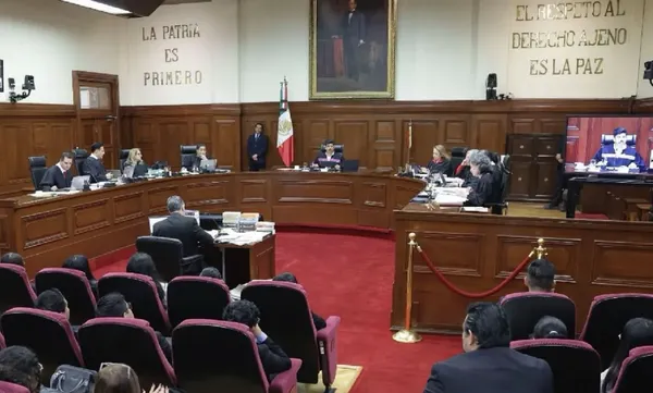 Ministros y ministras de la Suprema Corte de Justicia de la Nación decidieron renunciar al uso de las camionetas de lujo que recién adquieren para cada uno. Foto: SCJN