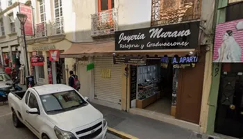 Operativo policial tras asalto a joyería Murano en Pachuca