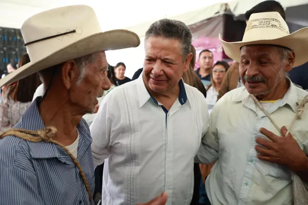 Julio Menchaca presenta su Tercer Informe de Gobierno con giras regionales en Hidalgo