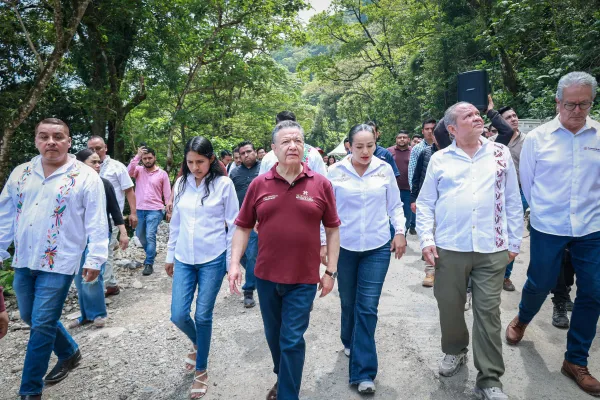 Julio Menchaca Salazar inicia gira por municipios afectados por la vaguada monzónica en Hidalgo