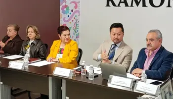 Autoridades de subsecretaria de Educación Básica y directivos de Casio México durante la reunión de evaluación de resultados del Proyecto Piloto CASIO Educación México en Hidalgo.