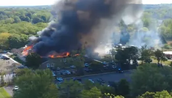 Tiroteo en iglesia mormona de Michigan con víctimas y templo en llamas