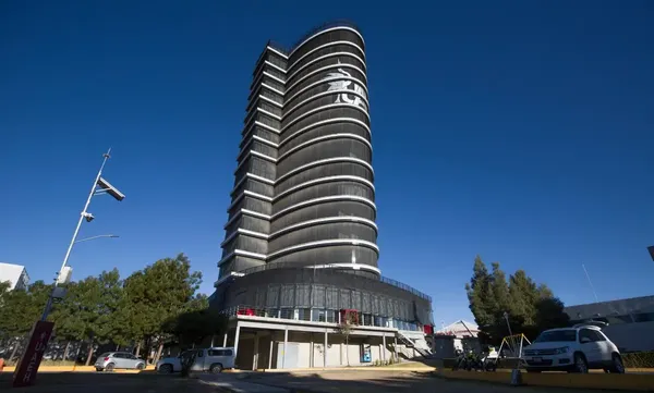 Las autoridades judiciales ordenaron hacer efectivas las garantías de HSBC México a favor de la UAEH mediante dos cheques de caja que suman más de 43 millones de pesos.
