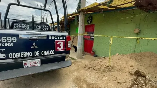 Autoridades aseguraron el domicilio de la niña Dulce, de 12 años, que fue asesinada por una presunta deuda familiar, en Chalco, Estado de México.