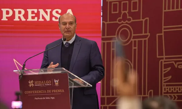 El secretario de Educación, Natividad Castrejón Valdez, informó que la recuperación de El Mexe ha implicado una inversión superior a los 25 millones de pesos en infraestructura básica. Foto: SEPH