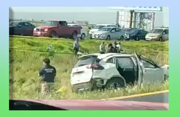 Una persona perdió la vida este 5 de septiembre tras la volcadura de una camioneta en la autopista México-Pachuca, a la altura de Tolcayuca.