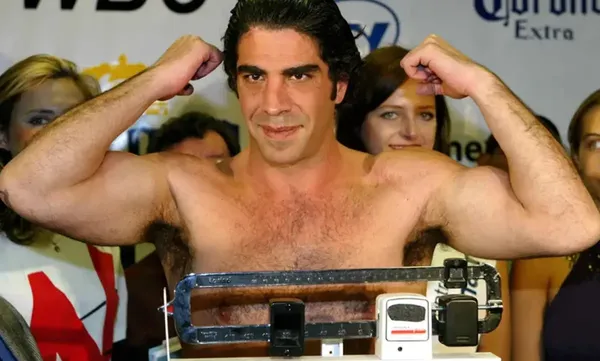 Jorge Kahwagi Macari, empresario, exdiputado federal y exboxeador mexicano, falleció a los 58 años de edad.
