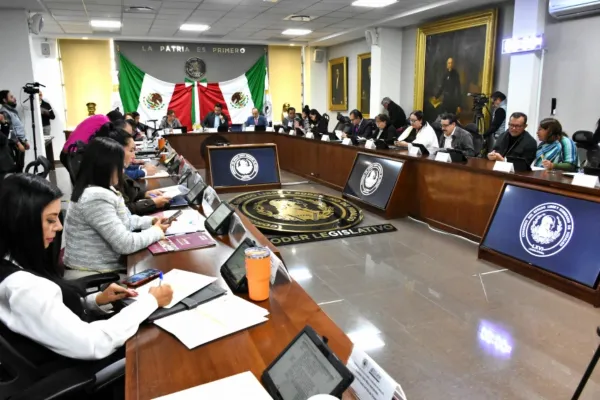 Congreso de Hidalgo autoriza endeudamiento de San Salvador para obras públicas.