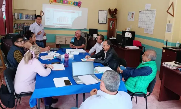 Natividad Castrejón Valdez, titular del IHE, destacó la consolidación y equipamiento de los Centros de Maestros en Hidalgo para fortalecer la formación continua del magisterio.
