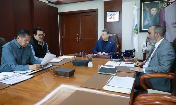El gobernador Julio Menchaca encabeza la reunión del Gabinete de Seguridad donde se informaron los avances de julio.