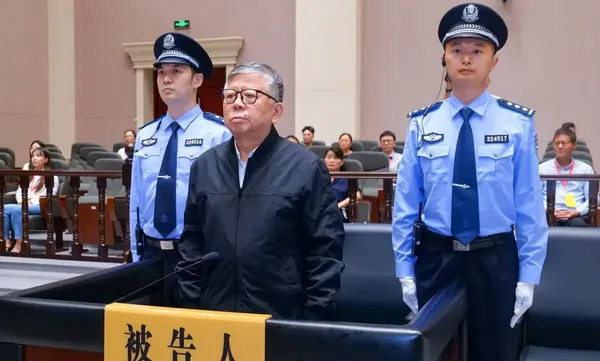 El proceso contra Yang Youlin, exfuncionario municipal condenado a muerte por corrupción, fue transmitido por la Televisión Central de China (CCTV) Foto: CCTV