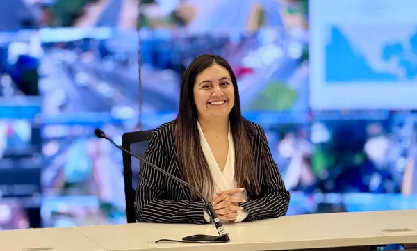 Luego de acudir al Congreso del Estado, la alcaldesa Karla Hernández Cerroblanco, acudió al C5i de Hidalgo acompañada también por delegados de las comunidades de Cardonal.
