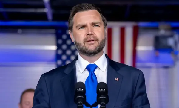 El vicepresidente JD Vance y la administración de Donald Trump anunciaron la suspensión de Microsoft del programa de patrocinios de residencia permanente para trabajadores extranjeros.