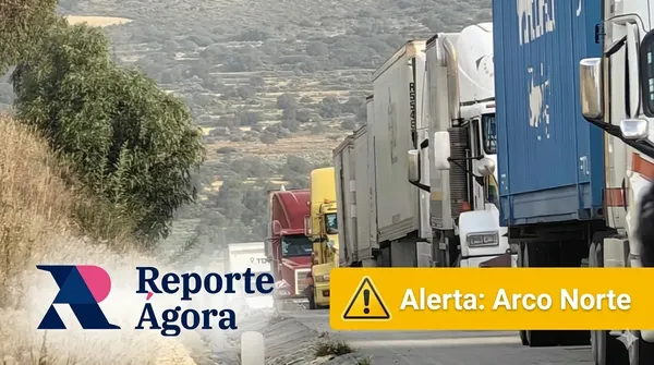 Labores de reencarpetamiento y bacheo profundo provocan filas de tráfico en la autopista Arco Norte; se recomienda el uso de vías alternas. Foto: Reporte Ágora