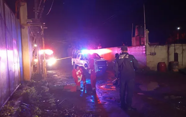 Escena del crimen en colonia Emiliano Zapata, Tulancingo, tras ataque armado.