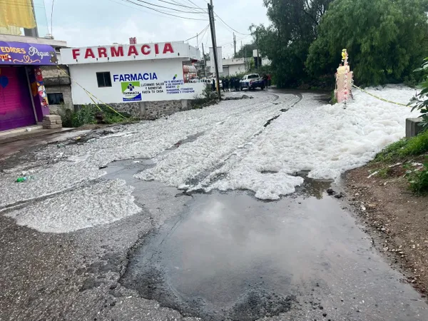 desbordamiento del Río Salado en Tezontepec, anegaciones en La Loma y Mangas, alerta por lluvias Hidalgo, Protección Civil Hidalgo, río crecido Tezontepec, comunidades ribereñas Hidalgo