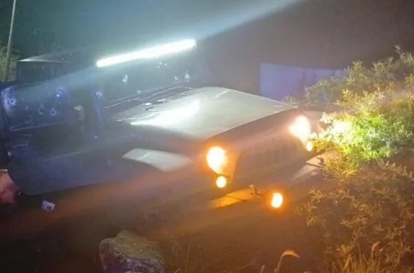 Ataque armado en Tolcayuca deja tres hombres muertos junto a camioneta baleada