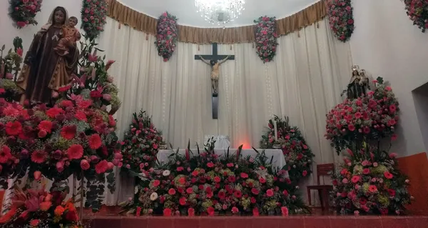 La capilla de Nuestra Señora del Carmen, ubicada en la colonia El Carmen, en Tula de Allende, Hidalgo, fue una de las dos iglesias que asaltadas.