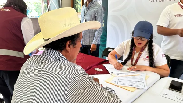 Asamblea informativa para la relocalización de familias afectadas por la vaguada monzónica en Hidalgo