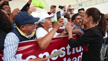 La presidenta Claudia Sheinbaum Pardo encabezó la asamblea de Honestidad y Resultados en Pachuca, Hidalgo, donde reafirmó el avance de obras clave de infraestructura como el tren AIFA-Pachuca y programas sociales en beneficio del estado.