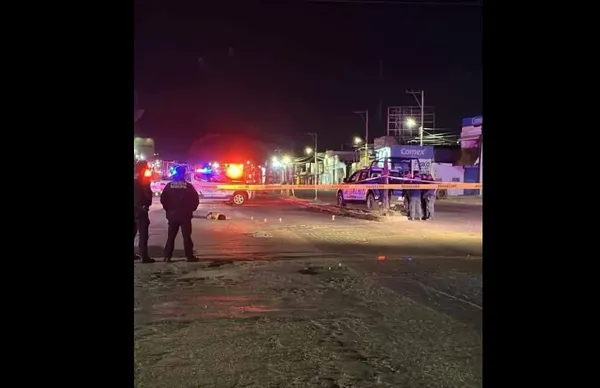 El cuerpo de la persona quedó tendido sobre la sobre la carretera México–Tuxpan, a la altura de la Central de Autobuses de Tulancingo.
