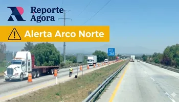 Personal de mantenimiento trabaja en la carpeta asfáltica del Arco Norte; se recomienda circular con precaución ante la presencia de maquinaria. Foto: Reporte Ágora
