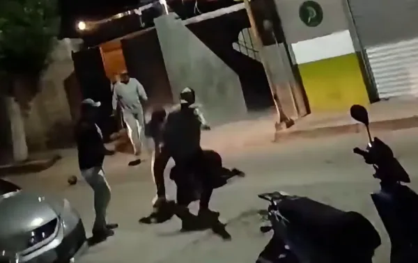 Screenshot del video de la riña de los regidores de Actopan