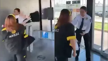 Una mujer agredió a una oficial de la Policía Bancaria en la estación Juan C. Doria del Tuzobús.