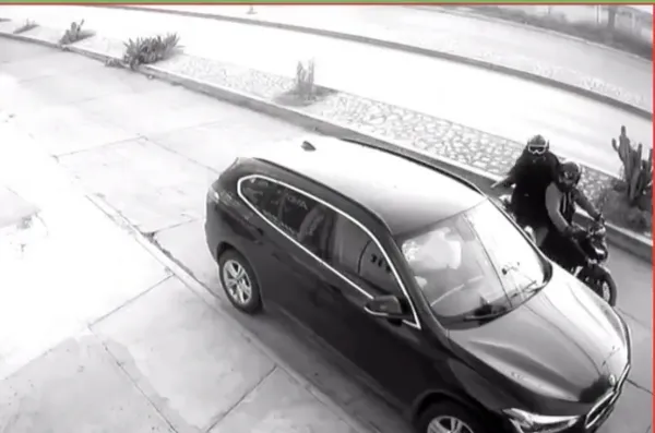 Autoridades de Hidalgo informan sobre detenciones por homicidio, robo y asalto en conferencia de prensa.