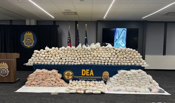 DEA arresta a 670 personas y decomisa drogas y dinero ligados al CJNG
