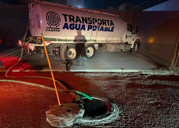 Sellos de clausura en empresa del parque industrial de Tizayuca por contaminación de drenaje.