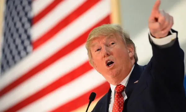 El gobierno del presidente Donald Trump determinó suspender el proceso de visas de inmigrante para 75 países.