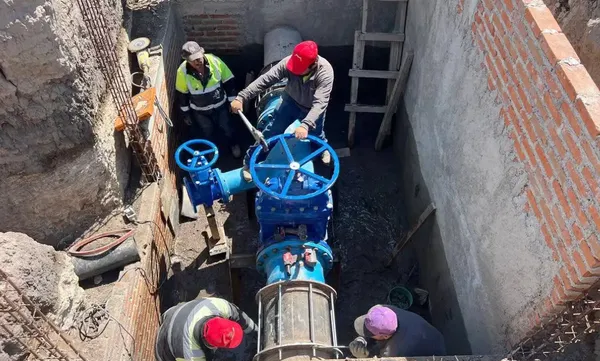 Los trabajos de mantenimiento se efectuarán en la línea de rebombeo La Paz 1 al tanque Cubitos 2 en Pachuca, lo que obligará a la suspensión del servicio de agua potable en 11 colonias de la zona céntrica de la capital de Hidalgo. Foto: Caasim/Archivo