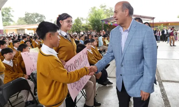 Hidalgo consolida un modelo educativo integral enfocado en infraestructura, tecnología y apoyo a estudiantes.