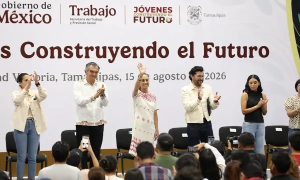 La presidenta Claudia Sheinbaum Pardo encabezó la entrega de apoyos del programa Jóvenes Construyendo el Futuro en Ciudad Victoria, Tamaulipas.