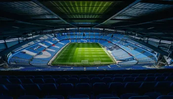 La Premier League dictaminó la culpabilidad del Manchester City por faltas graves en sus cuentas y falta de cooperación en las investigaciones; el club apelará la decisión.