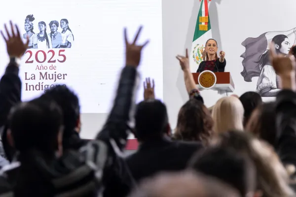 Claudia Sheinbaum anuncia proyectos termosolares de CFE en Baja California Sur