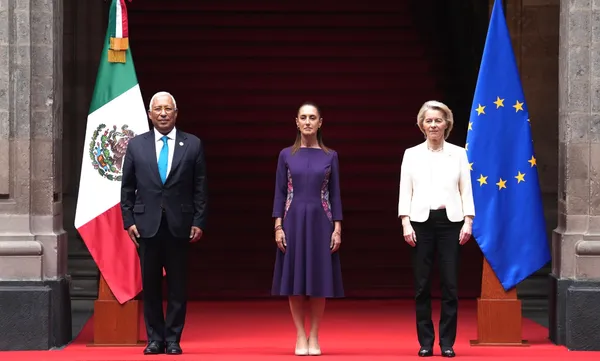 El pasado 22 de mayo, la presidenta de México, Claudia Sheinbaum, recibió en Palacio Nacional a Ursula von der Leyen, presidenta de la Comisión Europea, y a António Costa, presidente del Consejo Europeo para la firma del Acuerdo Global Modernizado. Foto: Gobierno de México