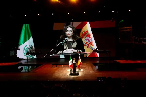 Isabel Díaz Ayuso durante su breve estancia en México antes de suspender su gira.