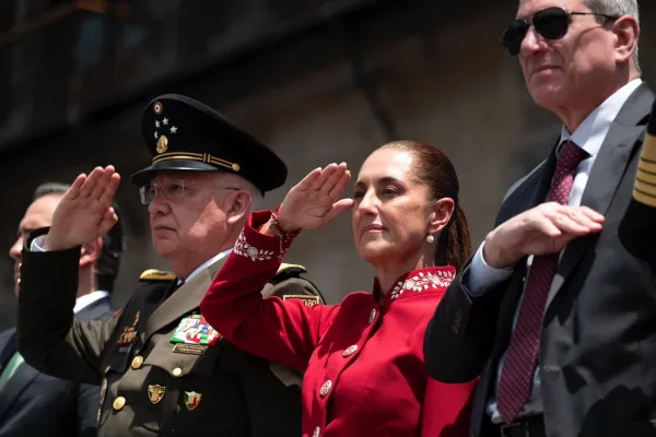 Claudia Sheinbaum Pardo durante la conmemoración del 216 aniversario de la Independencia de México