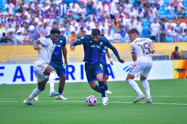 Real Madrid elimina al Pachuca, goles del Real Madrid vs Pachuca, Mundial de Clubes 2025, Thibaut Courtois, Elías Montiel Tuzos, Xabi Alonso, Jaime Lozano