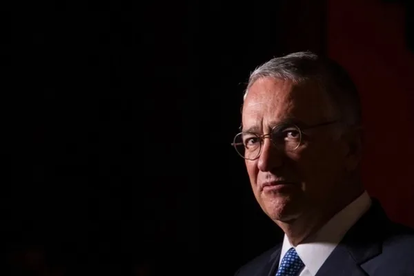 Ricardo Salinas Pliego es notificado por la Corte Suprema de Nueva York de la multa que debe pagar por más de 21 millones de dólares en Estados Unidos.