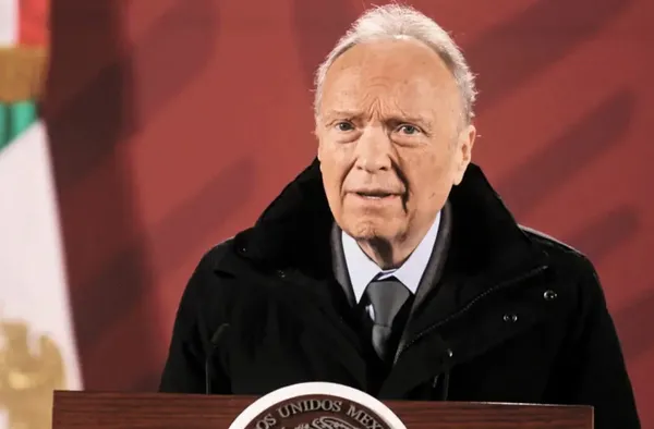 Renuncia de Alejandro Gertz Manero y revisión de escándalos en su periodo.