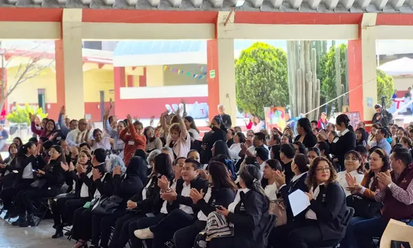 La Jornada Académica Comunitaria de Saberes y Pensamiento Científico ofreció capacitación a más de 1,200 docentes para beneficiar a más de 26 mil alumnos de la entidad. Foto: IHE